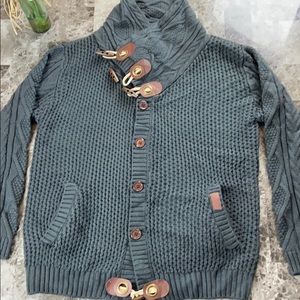 Men’s sweater